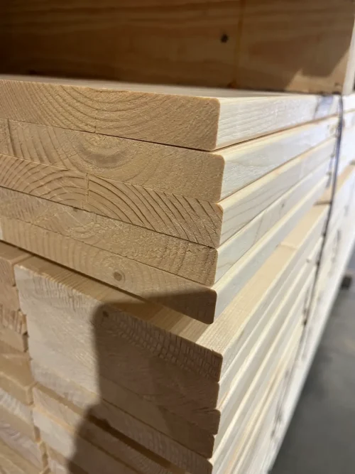 Gyalult deszka letört élekkel 20x96x4000 mm A/B